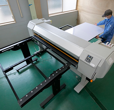 大型UV印刷機