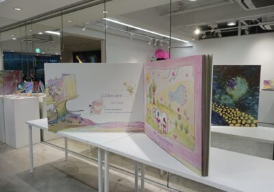 2025/04/30　　グレーヌのとびら　巨大段ボール製絵本
