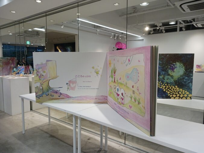 2025/04/30 グレーヌのとびら 巨大段ボール製絵本